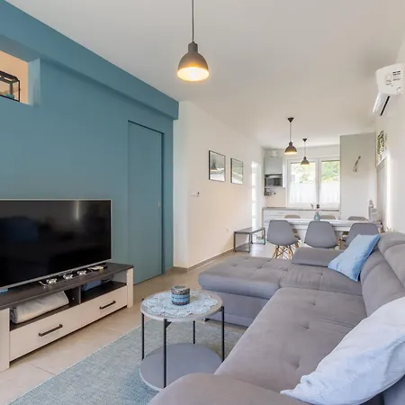 Apartment Silver By Bltn Zamardi